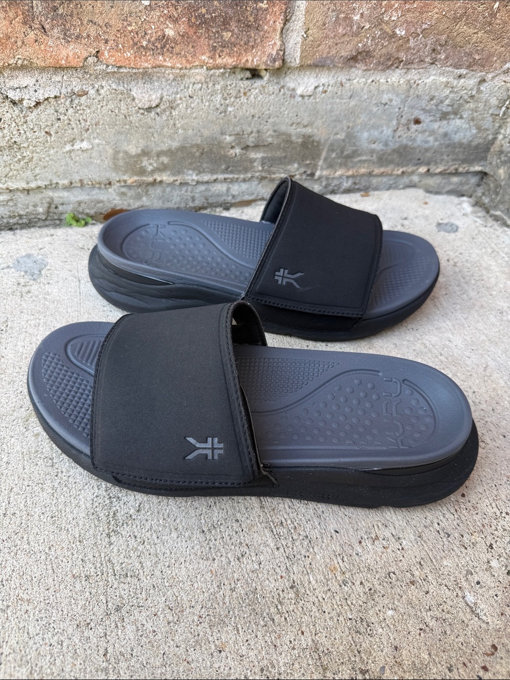 KURU Cloud Moment Men’s Size 11 Orthopedic Slide‎ Sandals Beach Walking Outdoor